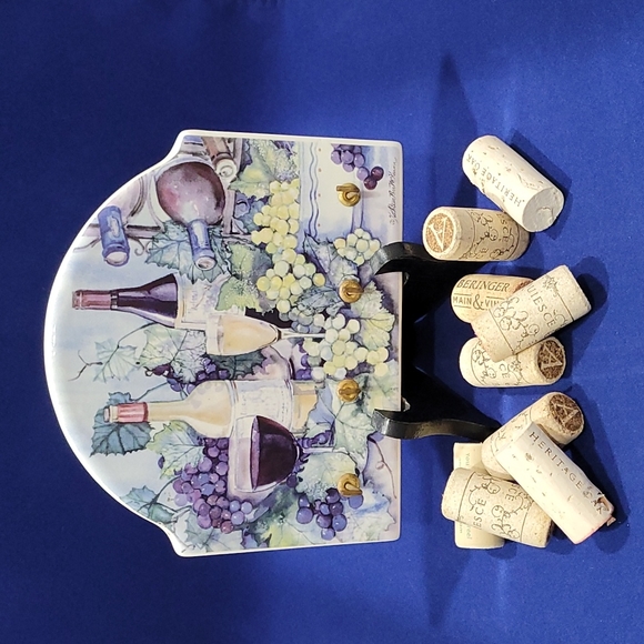 SANTA BARBARA CERAMIC DESIGN | Wine Themed Hanging Key Holder - c.2001 - Picture 1 of 6